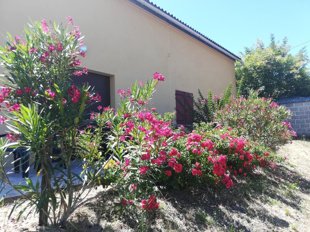 PomportLes Vignes别墅 外观 照片